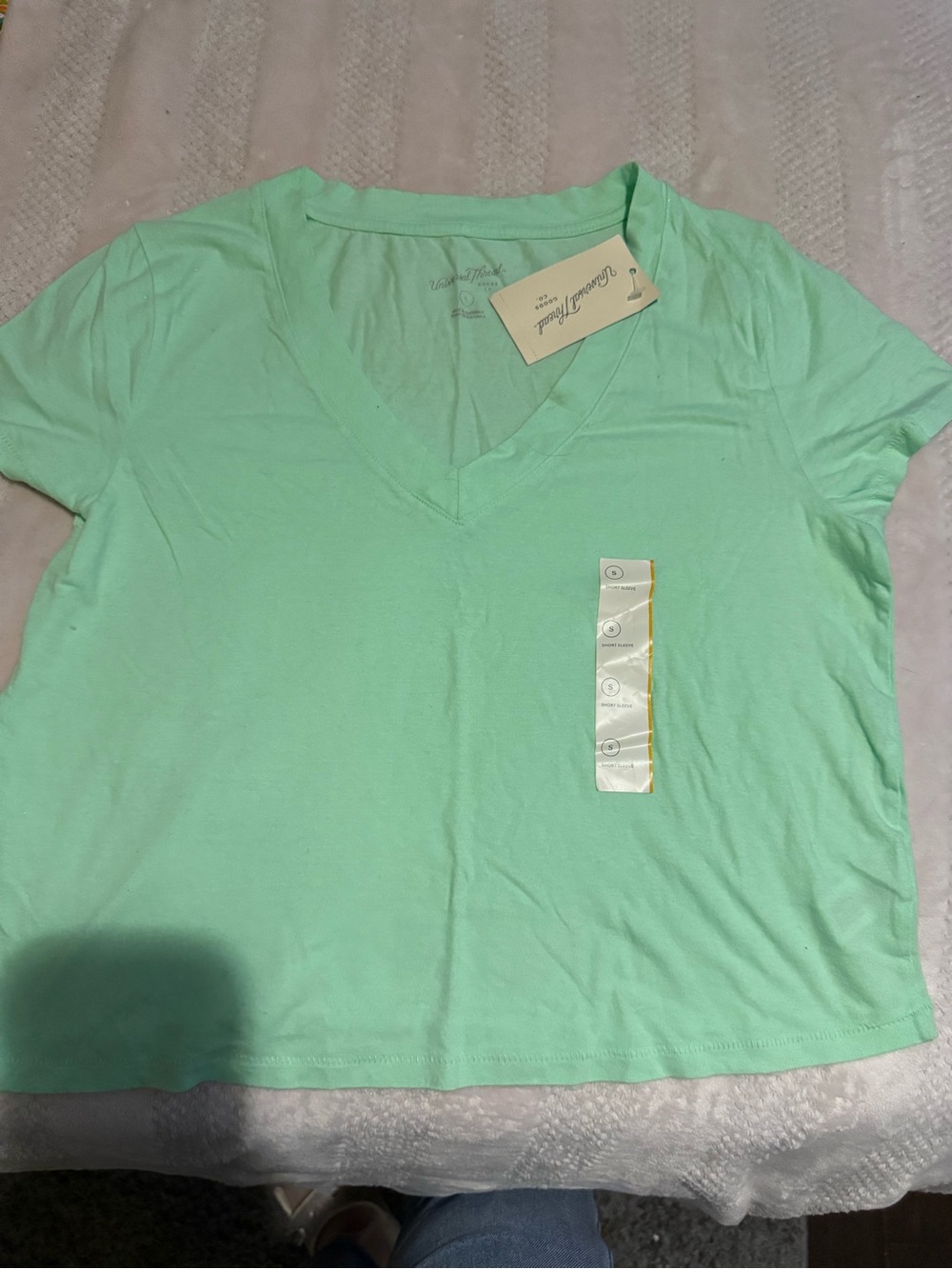 Universal Thread Light Mint V-Neck Crop Tee